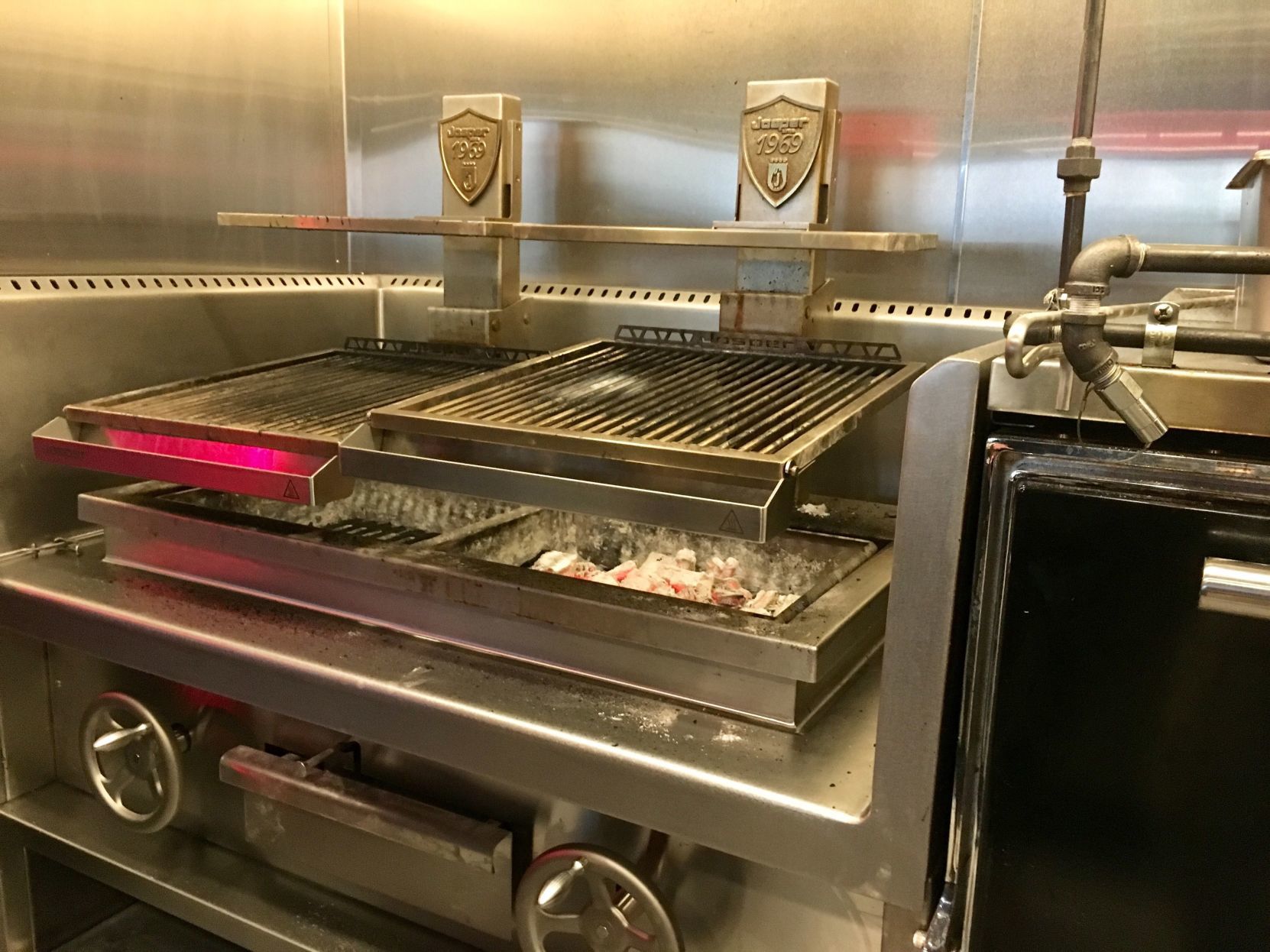 Elmwood oven